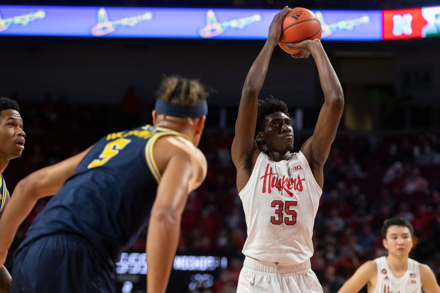 Basketball vs. Michigan Photo No. 5